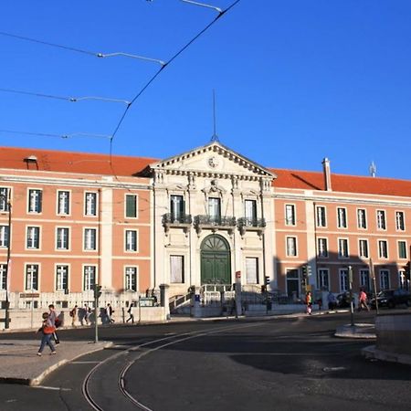 Guestready - Exclusive Apartment At Sao Bento Lisbon Bagian luar foto